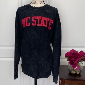 Vintage wash women's press, box, black, NC State pull over XL.
